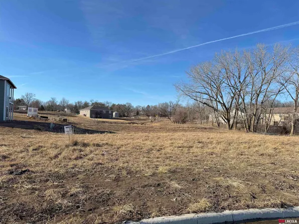 415 Evergreen Cir, Bennet, NE 68317