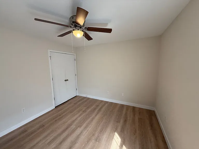 1512-1514 Citadel Dr — Photo 16