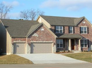 906 Bentley Park Cir, O'Fallon, MO