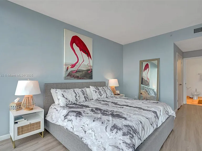 601 NE 36th St #2703 — Photo 10