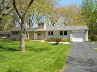 1 Susan Cir, Madison, WI 53704