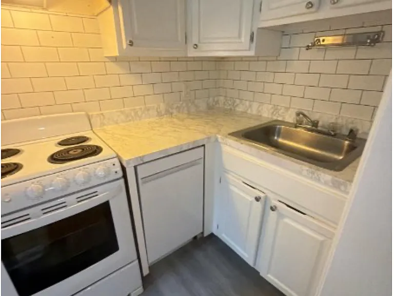 4004 Beecher St NW #303 — Photo 5