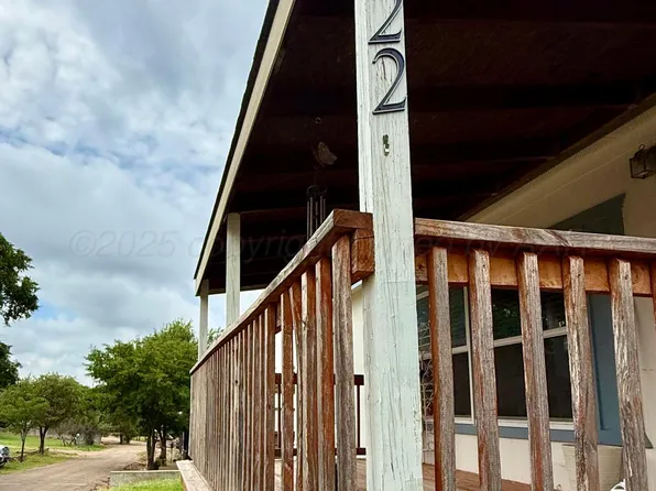 122 Rambling Ln, Fritch, TX 79036