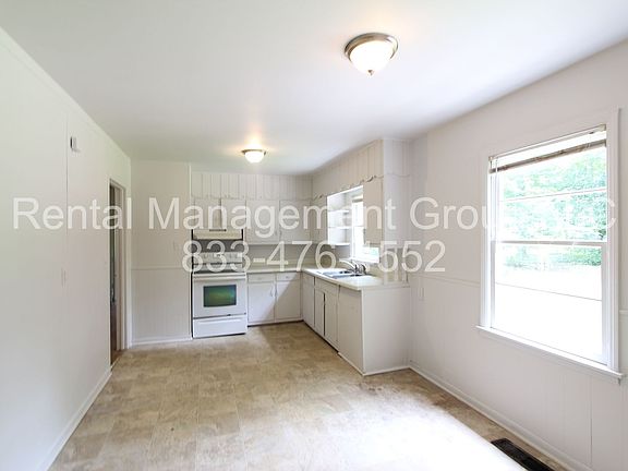 5th image of 1345 Glenwood St NW