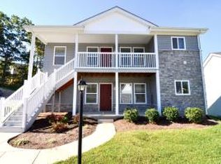 1908 Tabor Village Dr #B, Blacksburg, VA 24060
