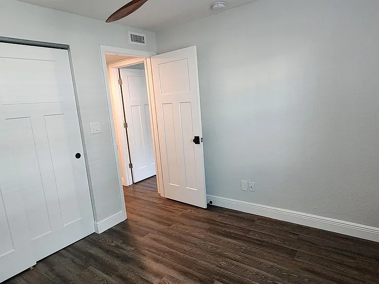 2002 N Armenia Ave #6 — Photo 9