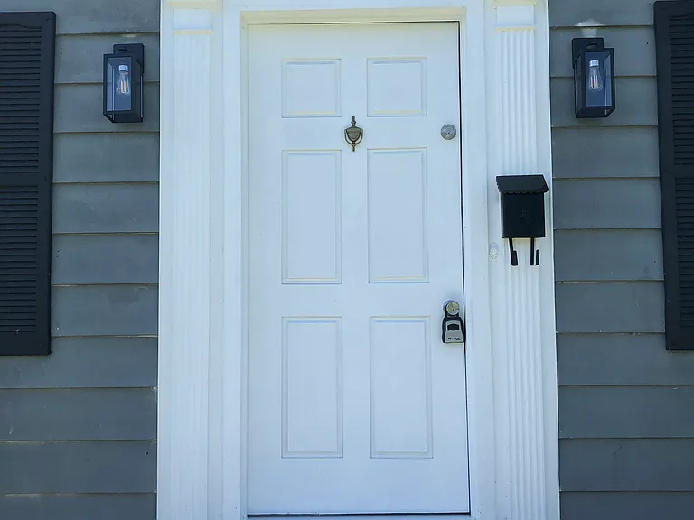 604 Colorado Ave — Photo 4