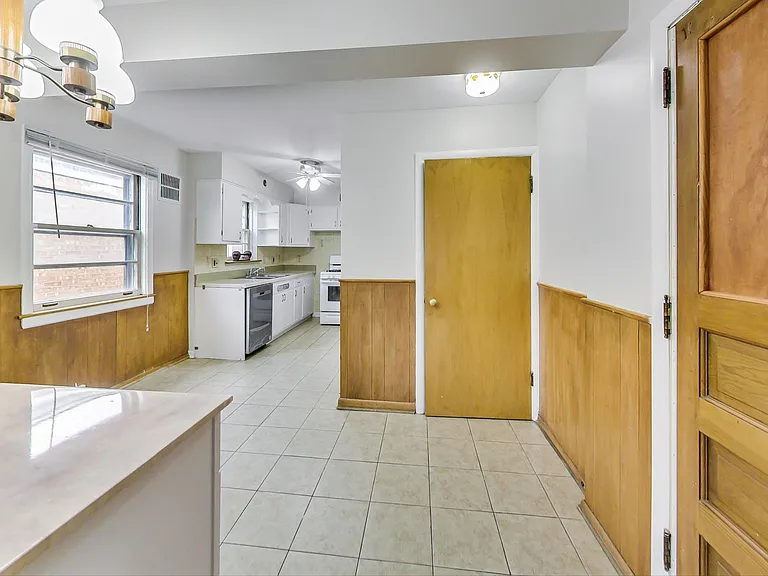 6210 N Harding Ave — Photo 14