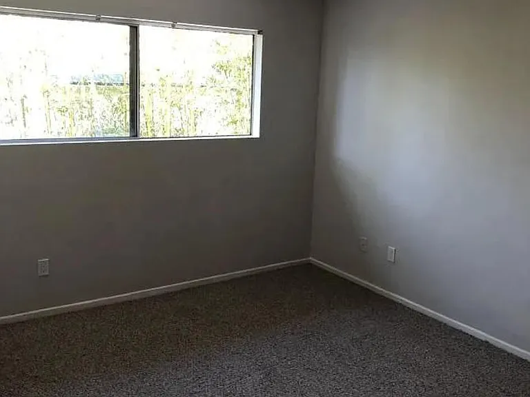 521 E Arrellaga St #12 — Photo 7