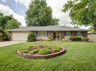 1240 W Riverside St, Springfield, MO 65807