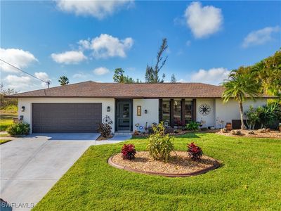 832 SW 23rd St, Cape Coral, FL, 33991