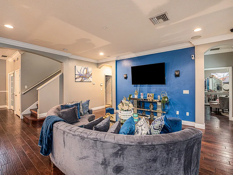 706 York Dale Dr — Photo 6