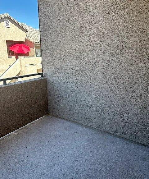 2100 Gravel Hill St #202 — Photo 2