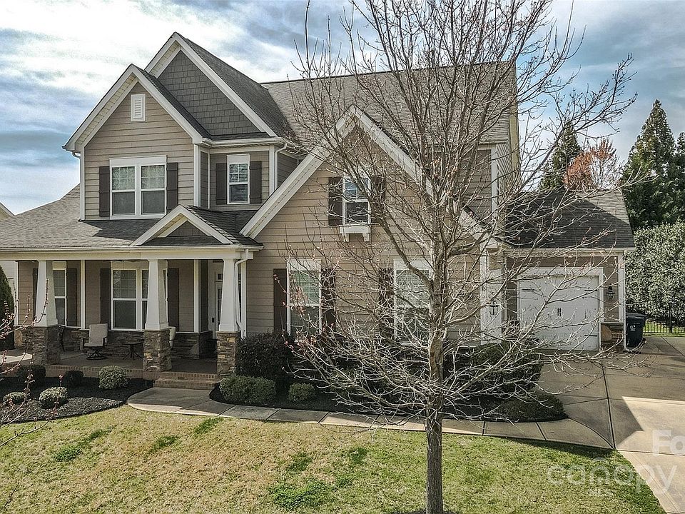 1st image of 15125 Skypark Dr
