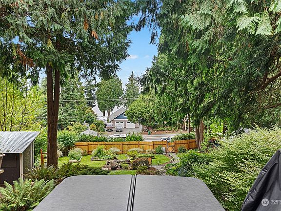 4th image of 34086 Hood Canal Drive NE