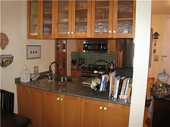 Rented by R New York