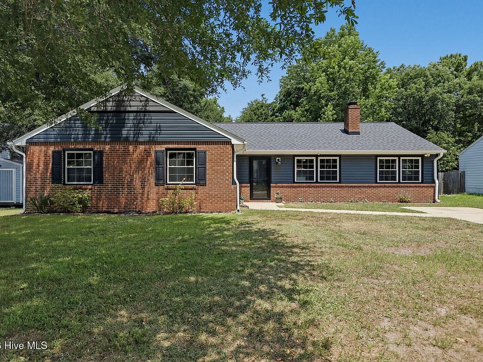 1st image of 210 Spring Drive