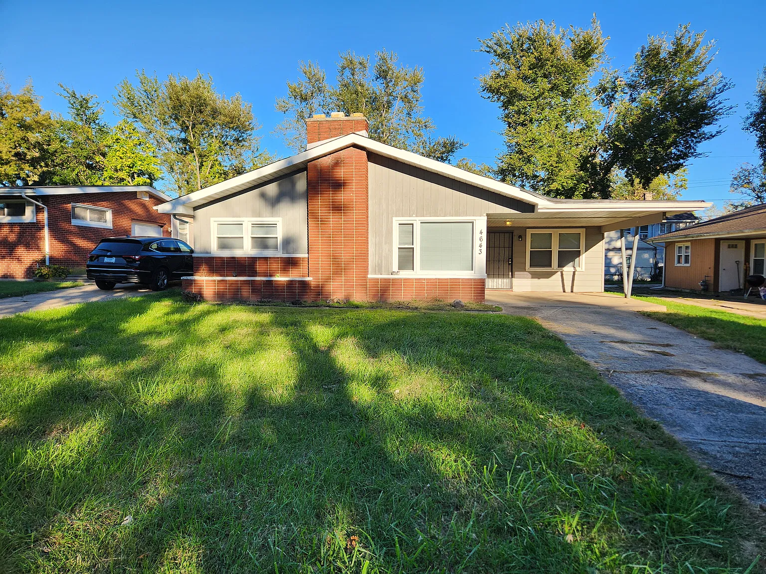 4643 Carolina St — Photo 1