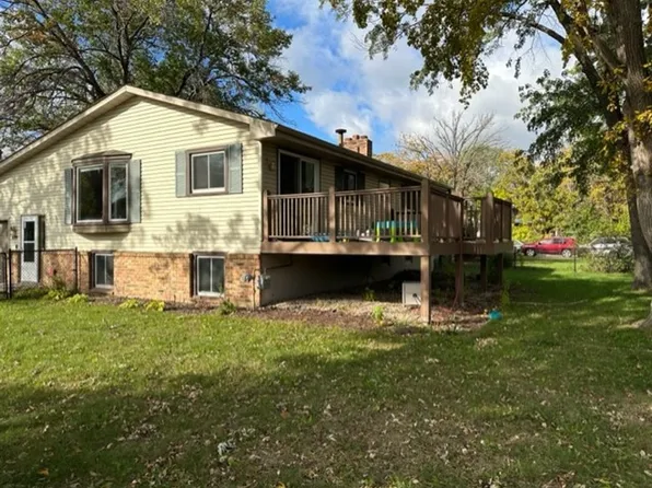 699 80th Ave NE, Spring Lake Park, MN 55432