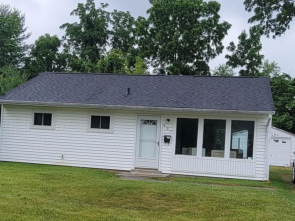 1st image of 301 E Circle Dr