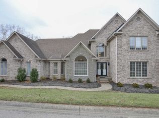 2826 Avenue Of The Woods, Louisville, KY 40241