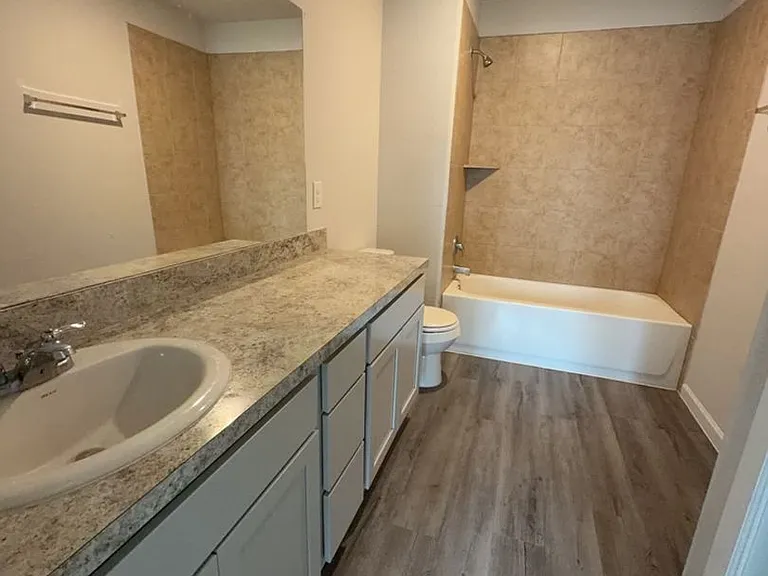 501 Hines Ave — Photo 17