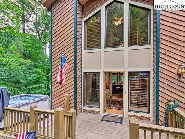 217 Lake Road, Beech Mountain, NC 28604