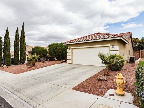 3rd image of 248 Buena Adventura Ln