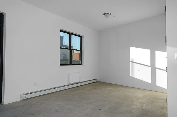 Rented by Flatiron Real Estate Advisors LLC | media 6