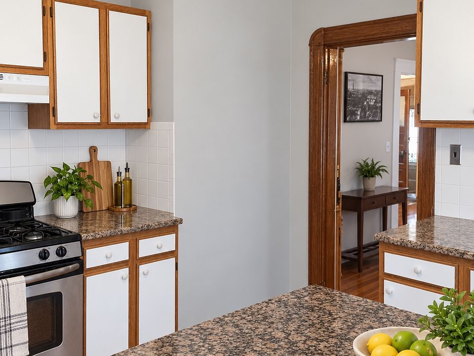 1st image of 66 Simpson Ave #1