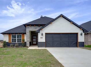 113 William Ln, Godley, TX 76044