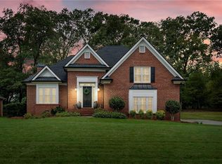 14 Ardmore Cir, Cartersville, GA 30120