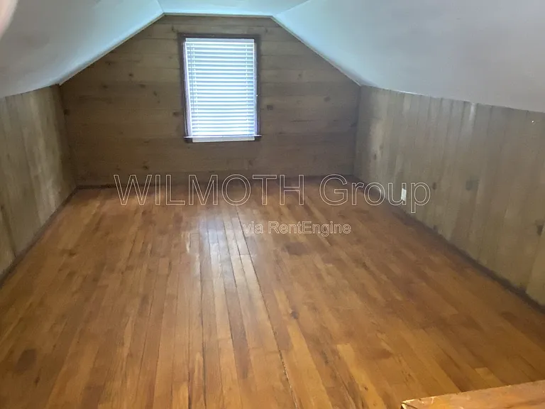 607 N Tibbs Ave — Photo 10