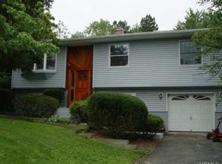 8 Houston Ave, Monroe, NY 10950