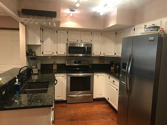 4th image of 319 Shannon Ln