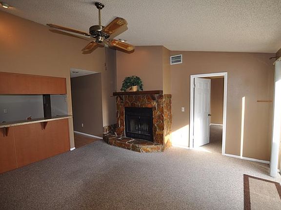 3rd image of 4619 Summerwind Ct