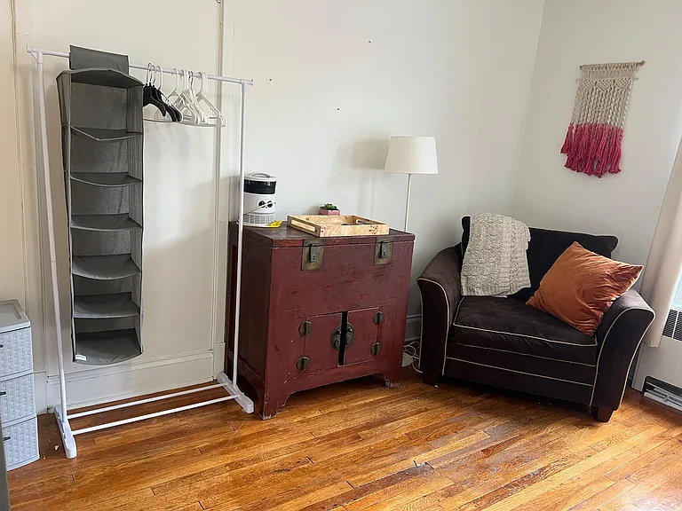 118 W Main St — Photo 8