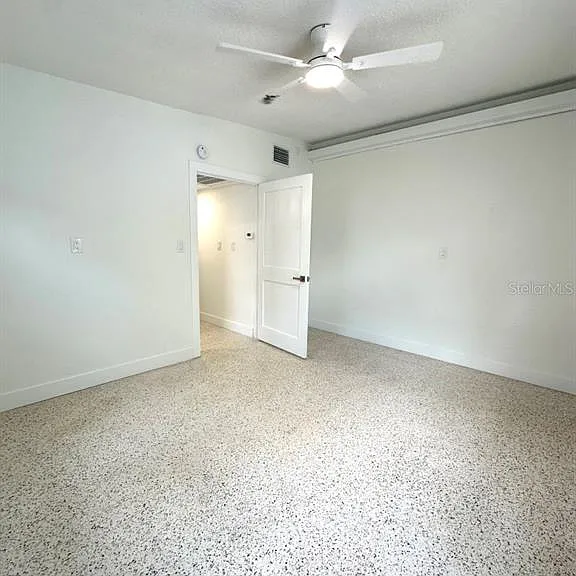 14147 Palm St #2 — Photo 17