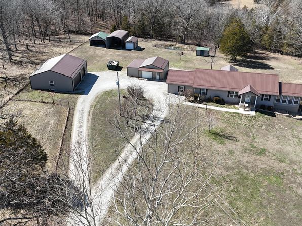 25 Golden Ponds Road, Urbana, MO 65767