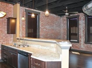 120 S Center St APT 500, Collinsville, IL 62234