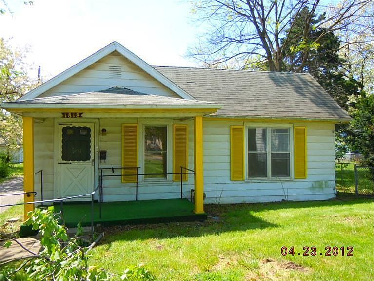 1st image of 1818 Grand Ave
