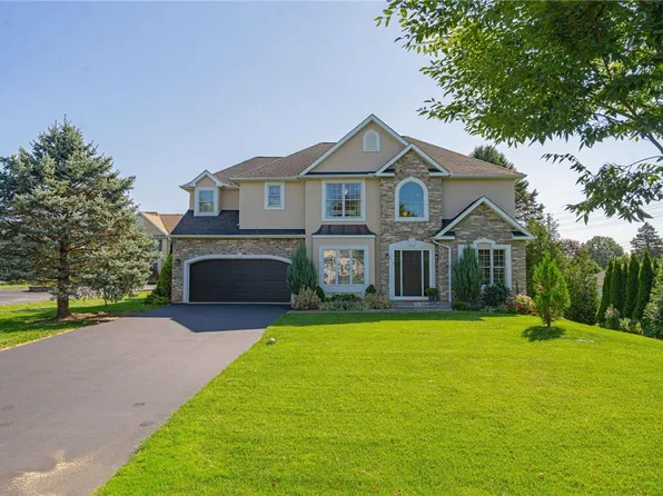 1307 Stein Way Ct, Macungie, PA 18062