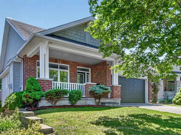 335 Jackson Stitt Cir, Ottawa, ON K2S 0C4