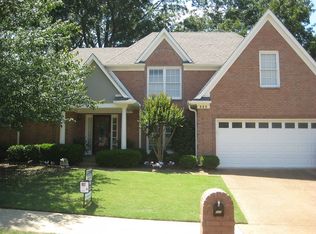989 Tara Woods Dr, Collierville, TN 38017