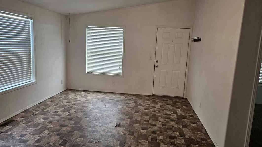 3 bed, 1512 sqft, $1,800 — Photo 3