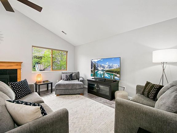 3rd image of 1010 S Saint Vrain Ave #F-5