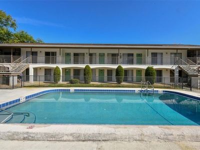 4035 S School Ave APT D2, Sarasota, FL, 34231