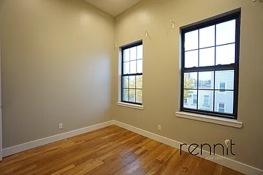 Rented by Rennit Inc.