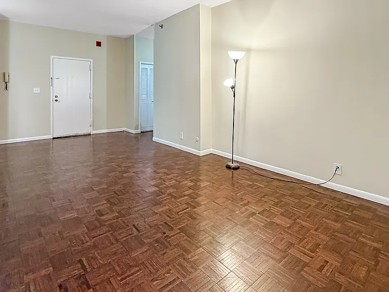 326 Prospect Ave #2G — Photo 8
