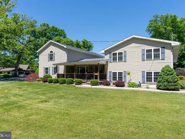1002 Maple Ln, Tyrone, PA 16686